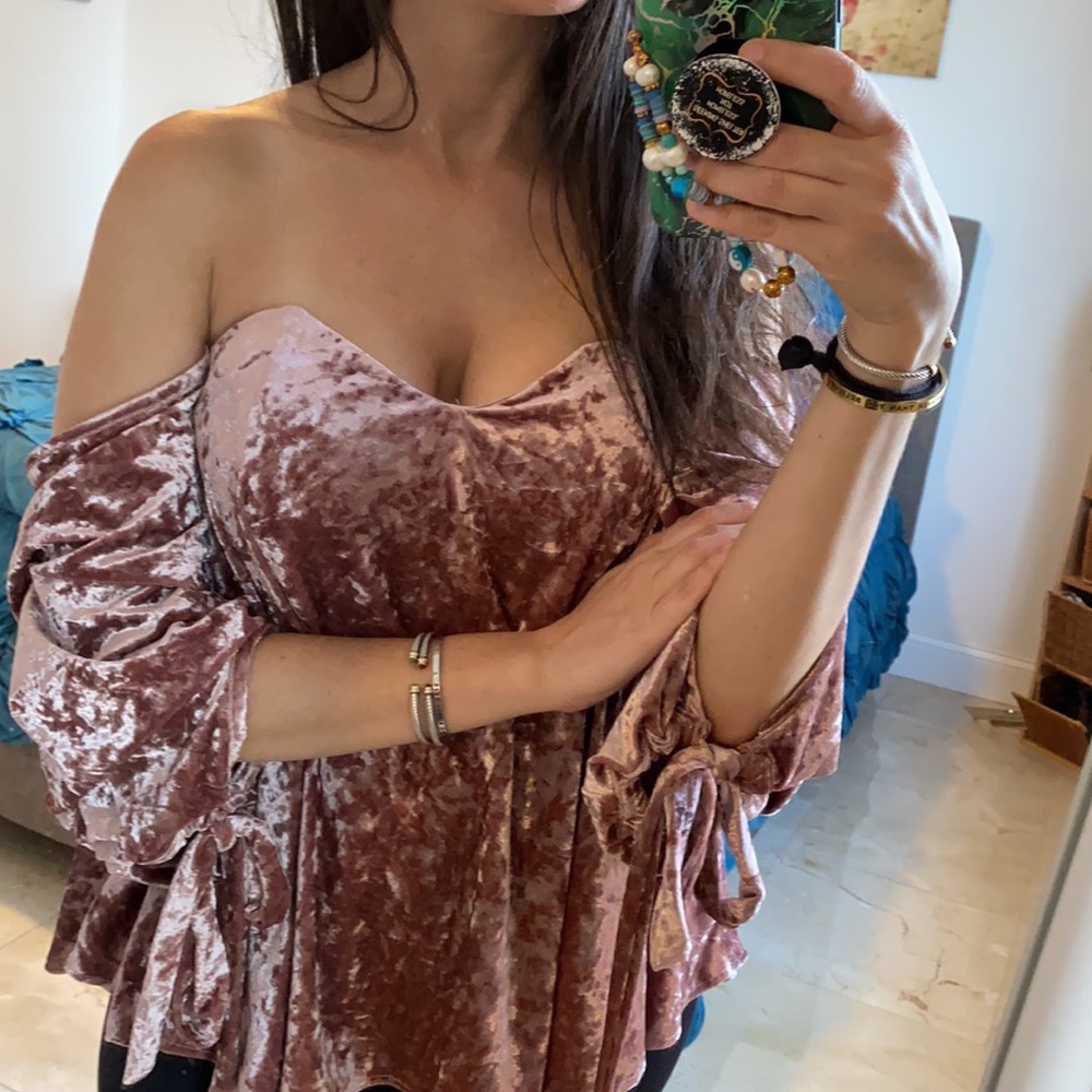 Do + Be off shoulder velvet top - Picture 5 of 16